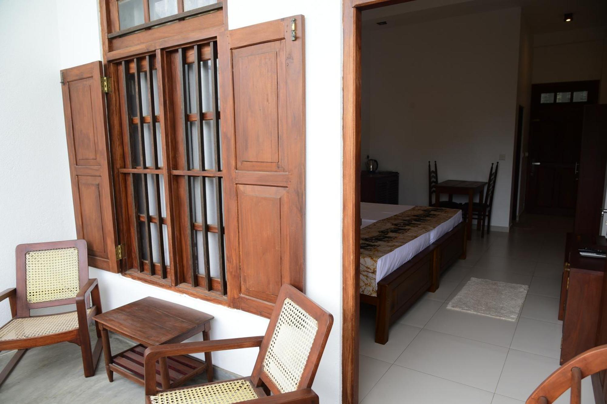Tranquil Hotel Hikkaduwa Ngoại thất bức ảnh