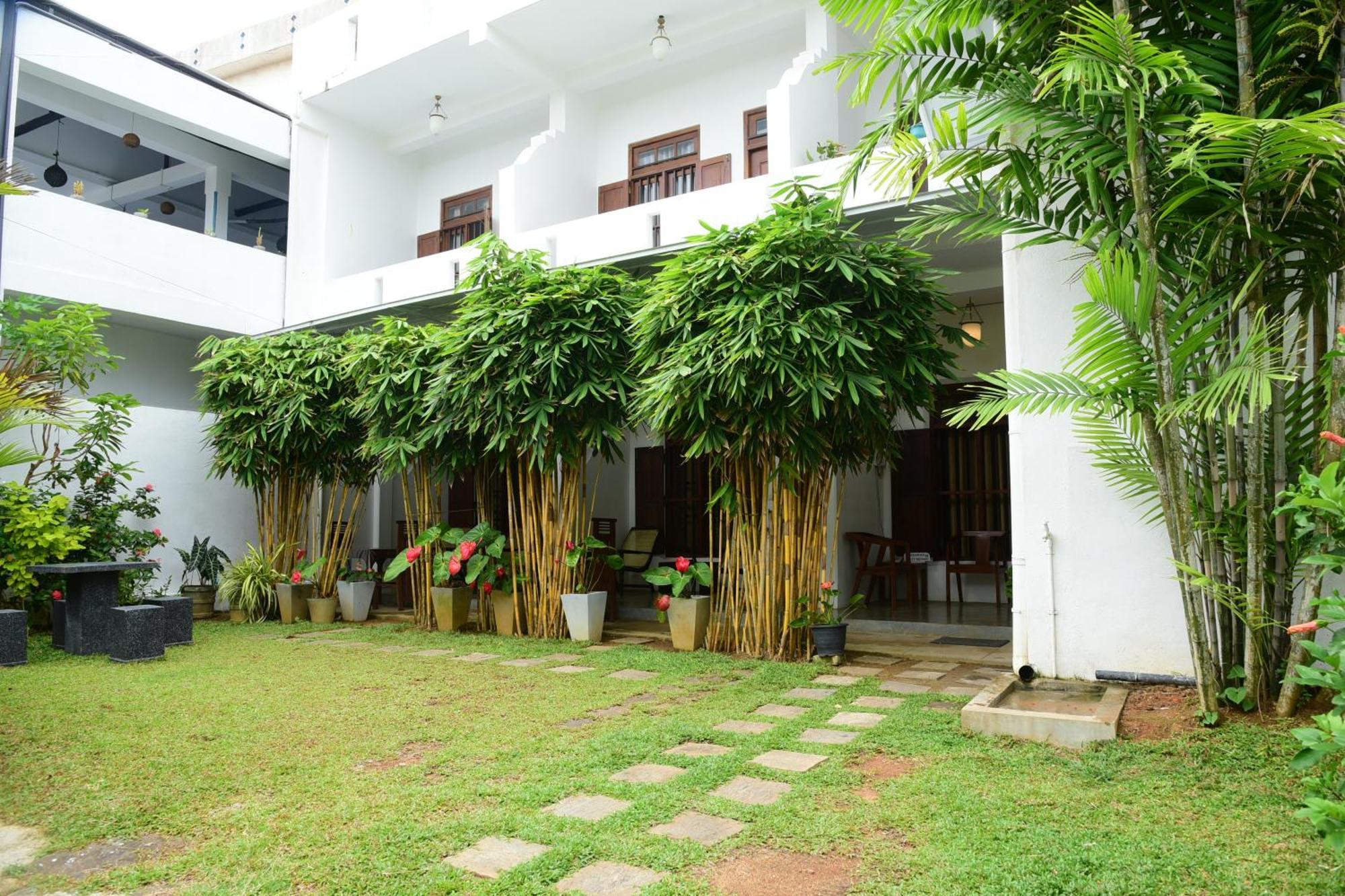 Tranquil Hotel Hikkaduwa Ngoại thất bức ảnh